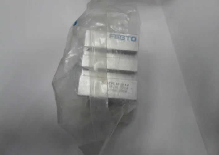 

1PC New Festo AEVC-32-10-I-P 188196 Cylinder