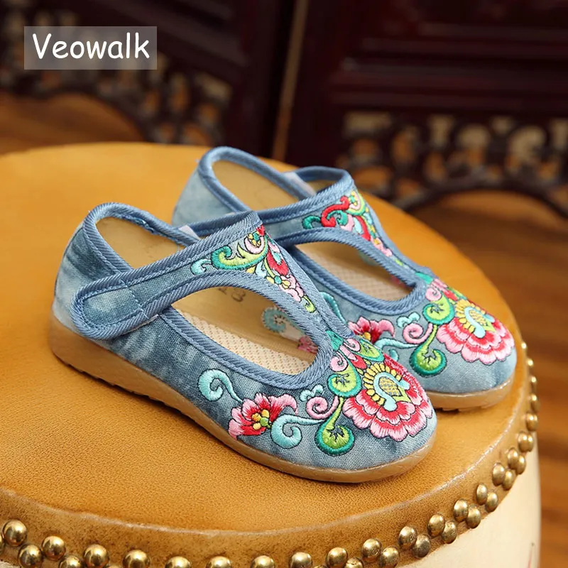 

Veowalk 2-14 Years Old Girls Kids Canvas Flat Shoes Chinese Embroidered T-Strap Comfort Ballets Flats for Children School Shoes