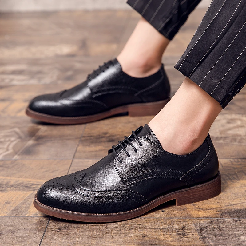 Zapatos Oxford de moda para hombre Zapatos de vestir de negocios 
