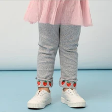 Высококачественные теплые штаны для малышей; леггинсы для маленьких детей; сезон осень-зима; вязаные брюки для малышей; брюки с вышивкой в виде клубники