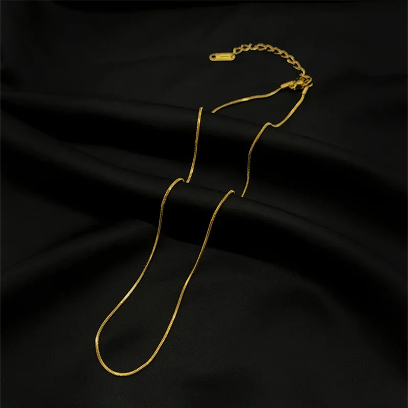 Raffinata collana di perle piccole e apatite, collana a due fili - UNI