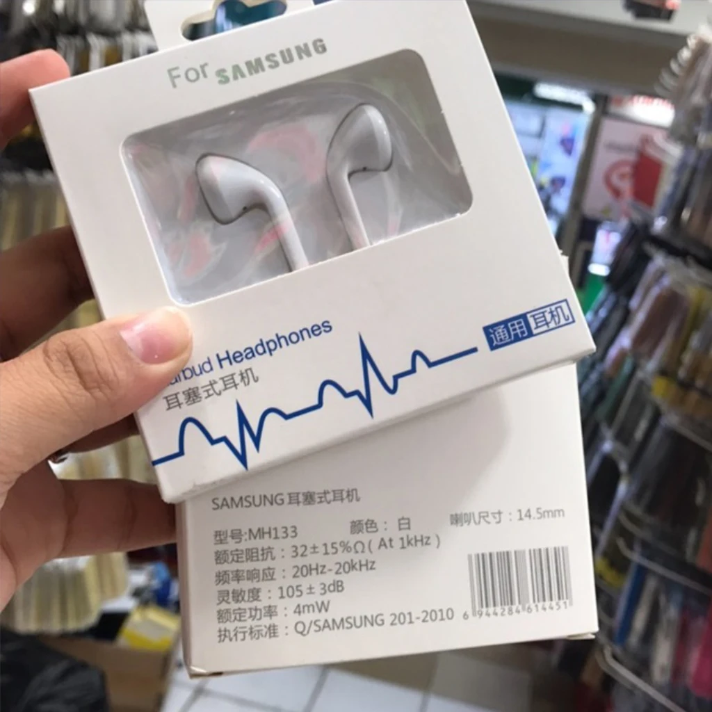 Universal Sports earphones 3.5mm plug sound In-Ear Wired Earphone earbuds headphone With Mic for Samsung for huawei iPhone