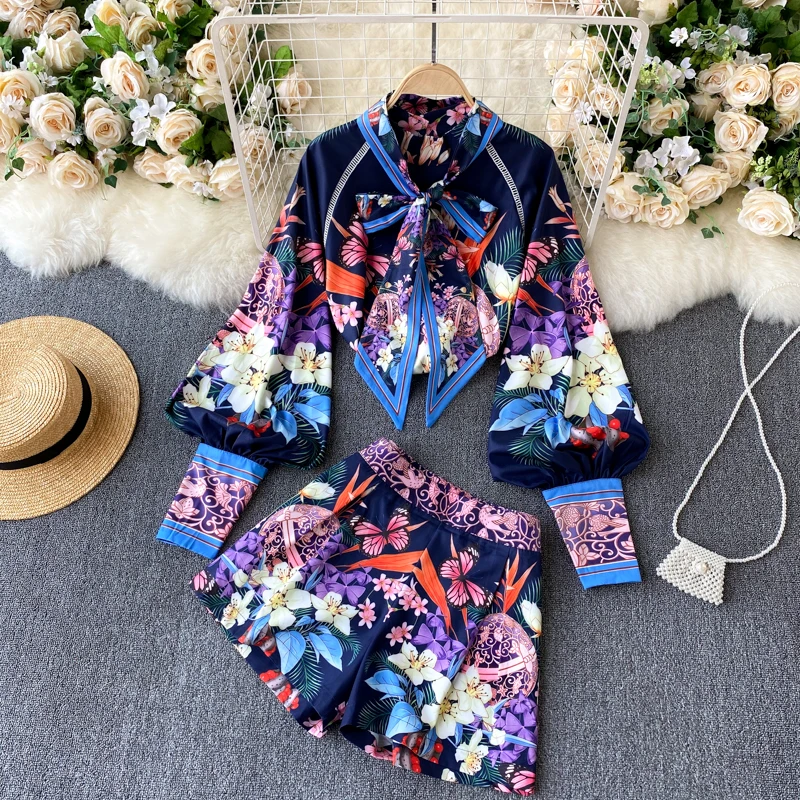 

2020 New Fashion Women's Bow Long Sleeve Print Shirt + High Waist Wide Leg Shorts Two-piece Sets Q716