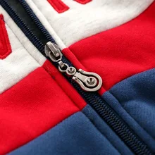 Детский плотный теплый жилет Новинка года; стильный жилет с капюшоном для маленьких мальчиков; сезон осень-зима зимний жилет с капюшоном для малышей