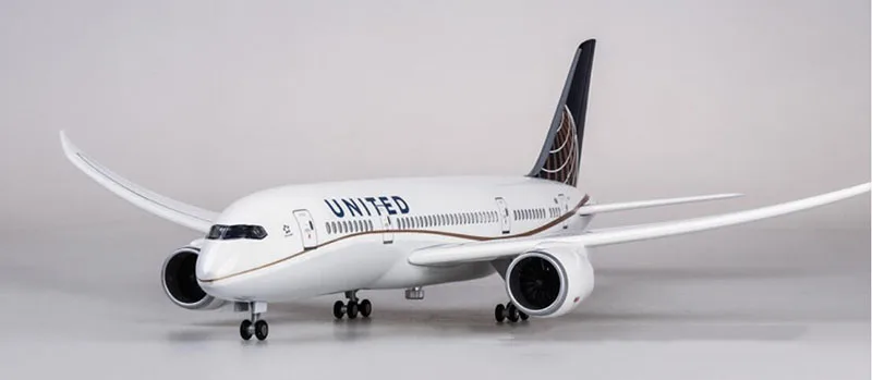1/130 Scale 43cm Airlines Boeing B787 Dreamliner Aircraft American United Airplane Model Light Wheel Diecast Plastic Resin Plane - Цвет: without light