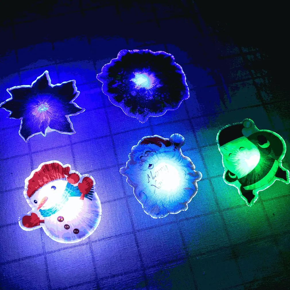 New holiday brooch Christmas tree garland Santa Claus snowman brooch collection Christmas gift clothing accessories 4