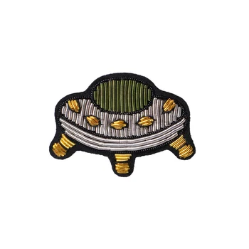 

Pin Fixed Clothes Sweater Brooch High-end Female Accessories Creative ET Alien Cartoon Badge Ins Tide Personality