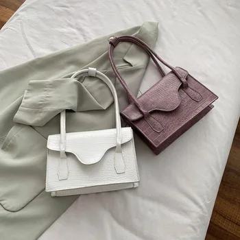 

Female 2020 new retro simple crocodile pattern embossed portable female bag Korean version wild one-shoulder armpit bag