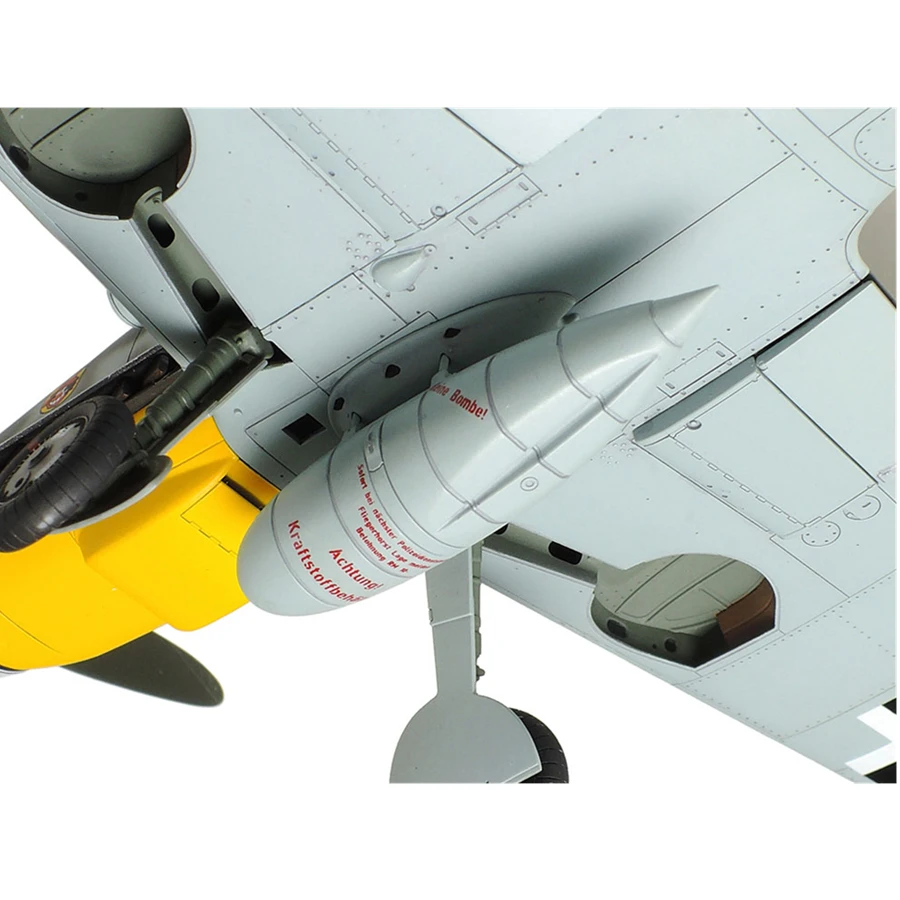 Модель самолета Tamiya 61117 строительные комплекты масштаба 1:48 Messerschmitt Bf109 игрушки