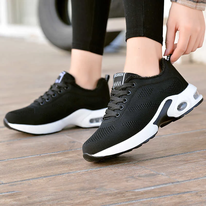 Амортизирующая женская спортивная обувь; зимние теплые меховые плюшевые кроссовки на шнуровке; черные уличные кроссовки для бега; спортивные кроссовки для ходьбы
