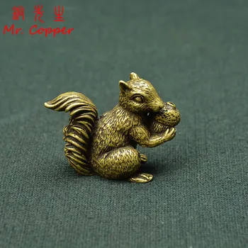 

Antique Bronze Small Squirrel Ornament Solid Copper Statue Figurines Brass Squirrels Nuts Tea Pet Incense Holder Desk Decoration