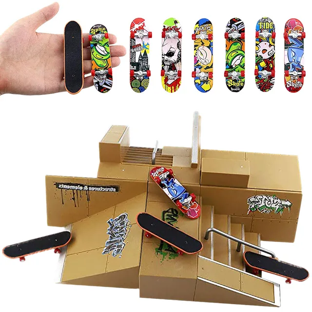 1PC Plastic Mini Skate Finger Skateboarding Fingerboard Novelty Gag Toys For Boys Children Skateboard Finger Board Gifts Toy 5