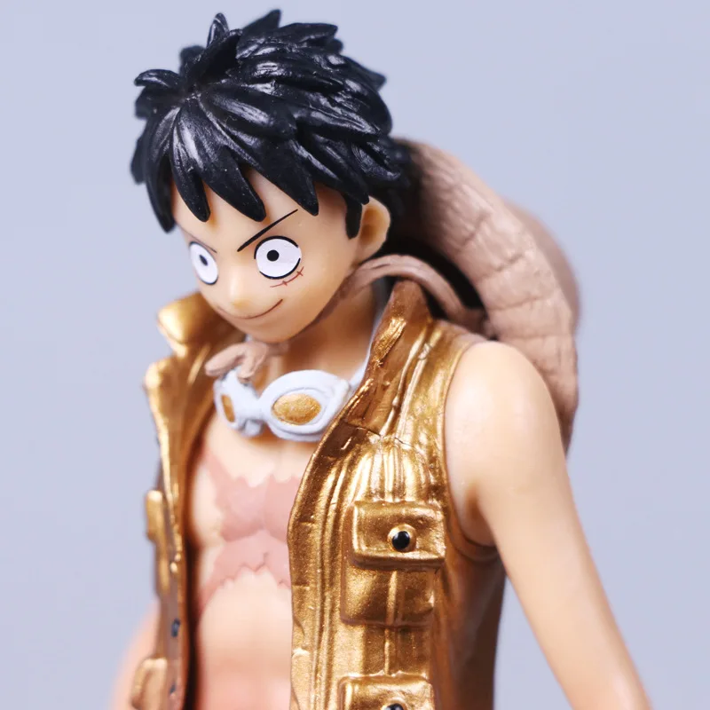 Haledongman One Piece Theater Version Gold Yellow Gold Emperor Luffy Sauron Sanji Gold Limited Edition