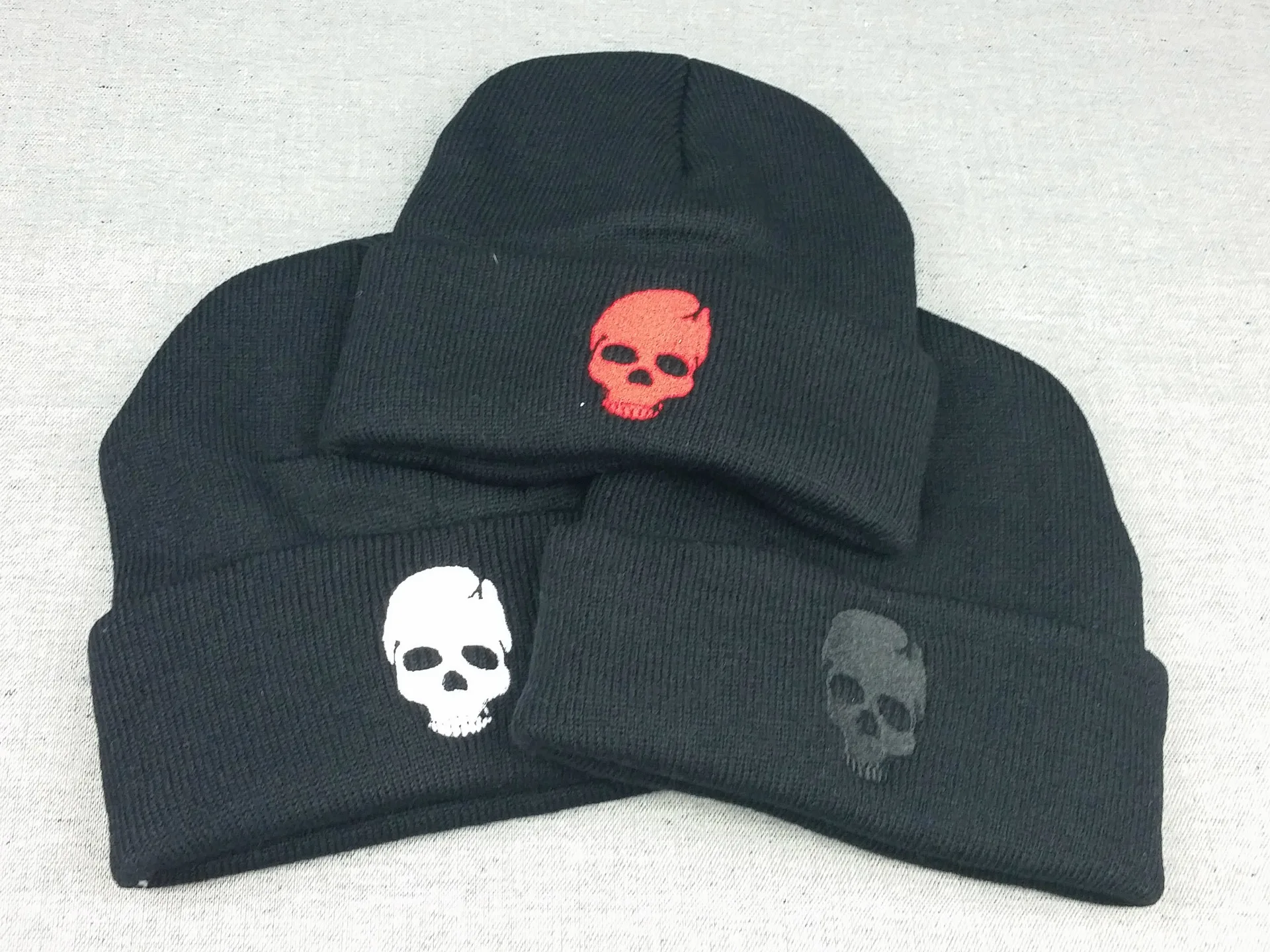 

Unisex Winter Cool Cartoon Skull Print Knitted Windproof Warm Cap Men Women Punk Hip Hop Fashion Black Hat Skullies Beanies