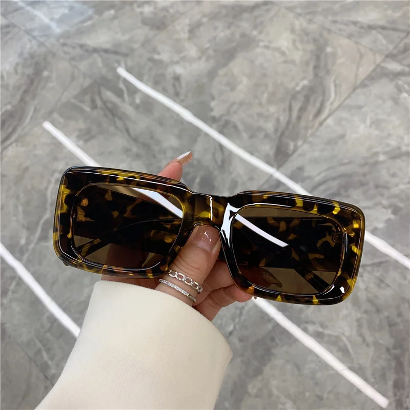 big sunglasses for women Square Frame Sunglasses Women 2021 New Retro Vintage Fashion Design Shades Sun Glasses Women UV400 Outside Car Wholesale fashion sunglasses