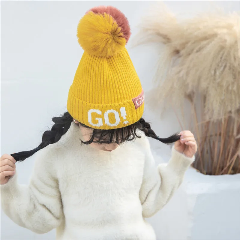Милая Детская шляпа с помпоном, зимняя детская шапка шапочки для девочек, шапка, вязаная крючком, эластичные вязаные шапки, Детская Повседневная теплая шапка, шапка для маленьких мальчиков, От 2 до 8 лет