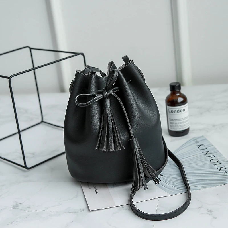 Женская сумка с кисточками через плечо ведро для женщин 2020 летние женские сумки