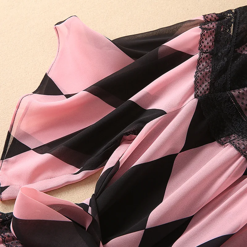 Женское длинное кружевное платье клетчатое макси со стоячим воротником и