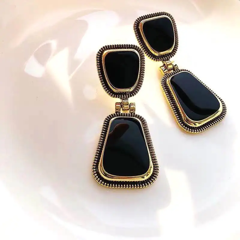 

Vintage Statement Geometric Black Earrings For Women Personality Top Design Earings Jewelry Wholesale