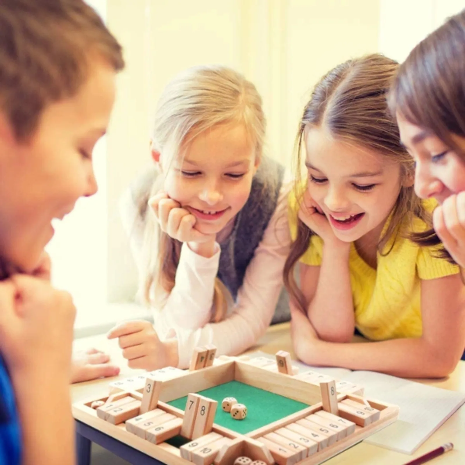 

Children Educational Four Sided 10 Number Toy Wooden Traditional Pub Board Dice Game For Kids Christmas Gift