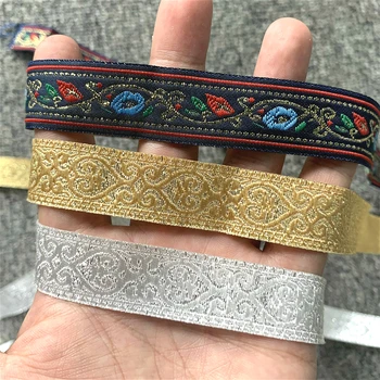 

10YARD 3/4 Inch 20MM Gold And Silver Totem Heart Jacquard Ribbon