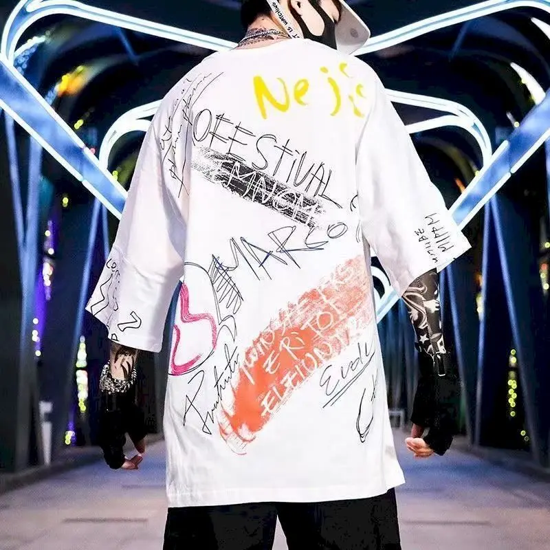 2025 Summer New Men's T-shirt Street Brand Graffiti Hip-hop