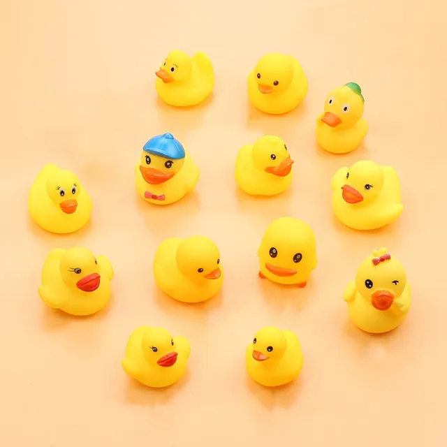 Baby Bath Toys for Newborn 0-12 Month Gift Bathroom Rubber Large Yellow Duck Bathing Playing Water Kawaii Squeeze Float Ducks 3