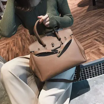 

New large-capacity classic handbag shoulder bag fashion ladies crossbody bag