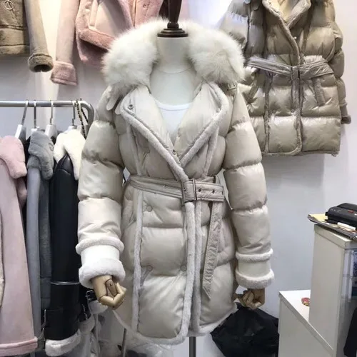 Apricot Зимняя новая женская парка средней длины с большим меховым воротником, приталенное пальто с мехом, толстая стеганая хлопковая куртка, Женское зимнее пальто - Цвет: Apricot