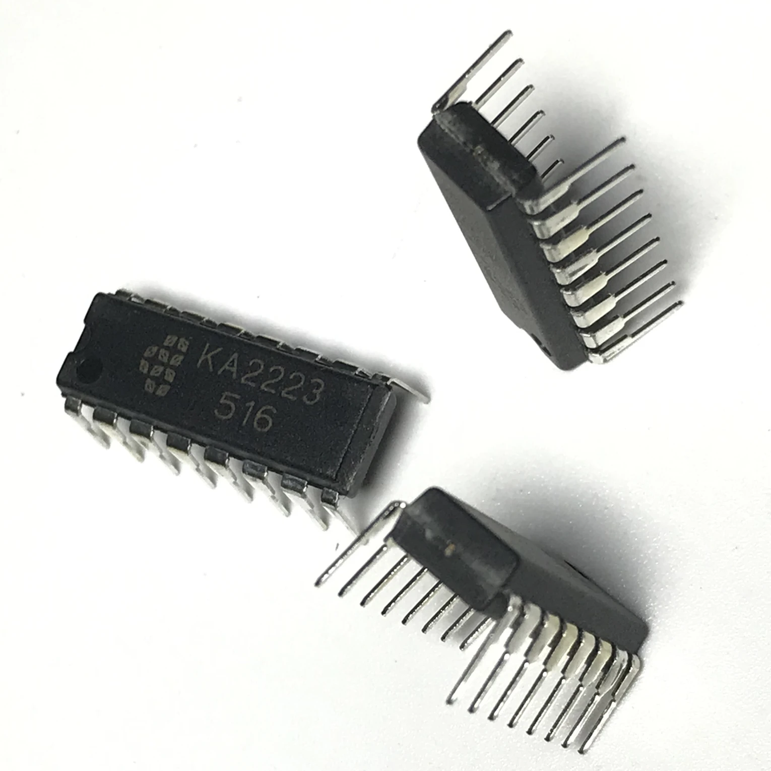 10 шт./лот KA2223 DIP-24