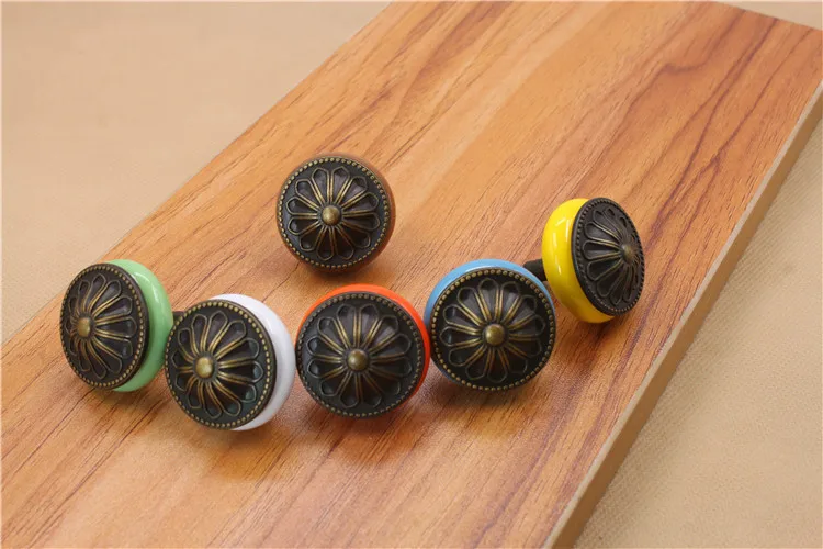 Ceramic handle foreign trade European cabinet drawer single hole round antique copper handle new rural style