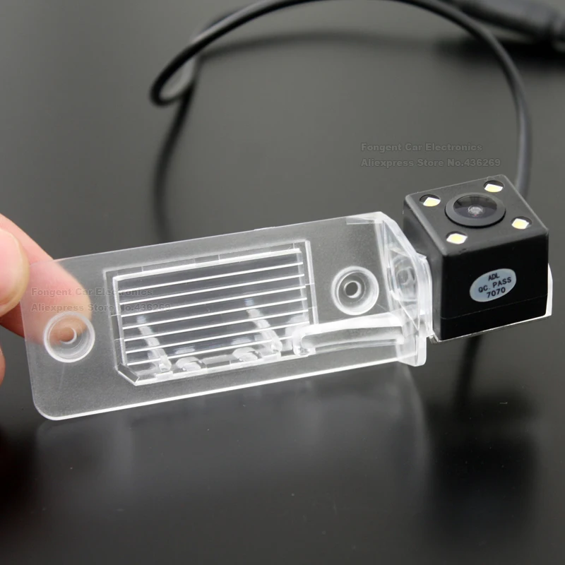 For-VW-Tiguan-Touareg-POLO-Sedan-Santana-Passat-Car-CCD-4-LED-Night-Vision-Backup-Rear-View-Camera-Parking-Reverse-Waterproof (1)