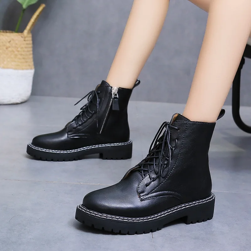 

Large Power Celebrity Style Black And White with Pattern Boots Women's 2019 New Style Motorcycle Boots Flat Lace-up Chunky-Heel