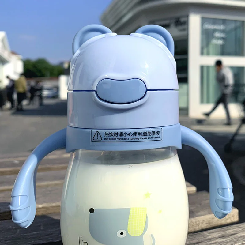 13194084593_1974542546