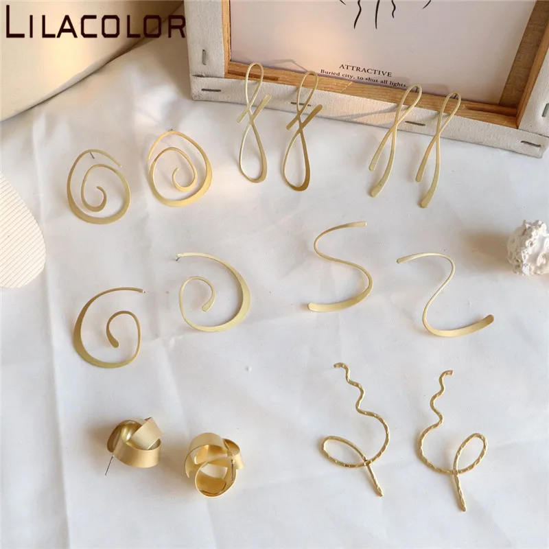 

Lilacolor Hyperbole Long Women Stud Earrings Metal Irregular Geometric Hollow Party Wedding Stud Earring Accessories