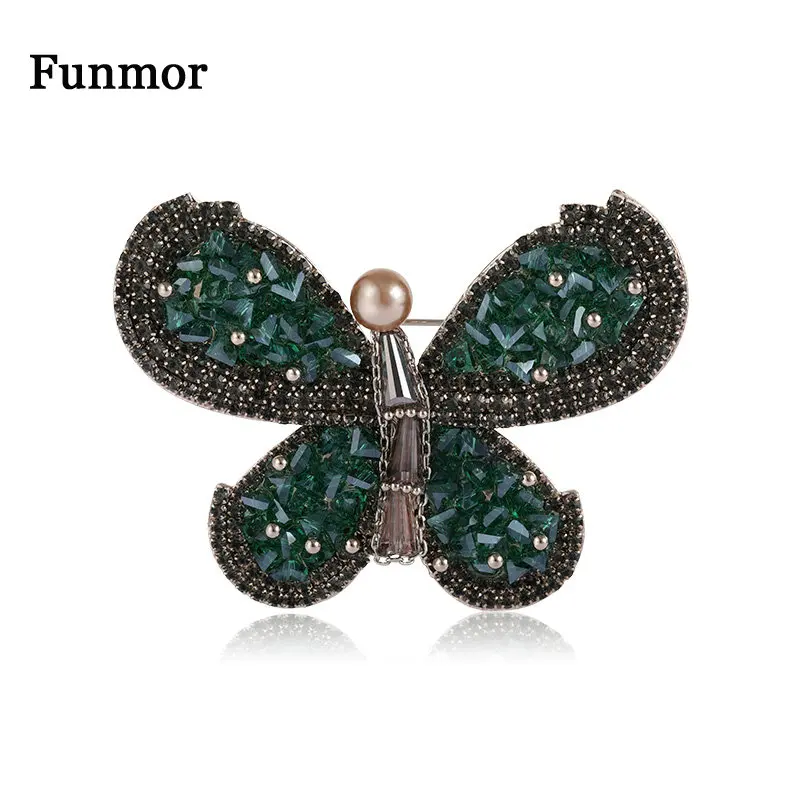 Funmor, изысканная брошь в виде бабочки из циркона, искусственный жемчуг, насекомое, булавки для женщин, леди, для банкета, декоративные аксессуары для вечеринок, подарки