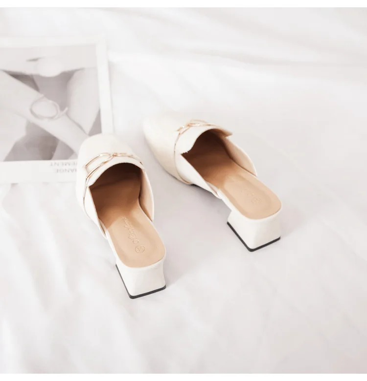 14662388569_1996906762