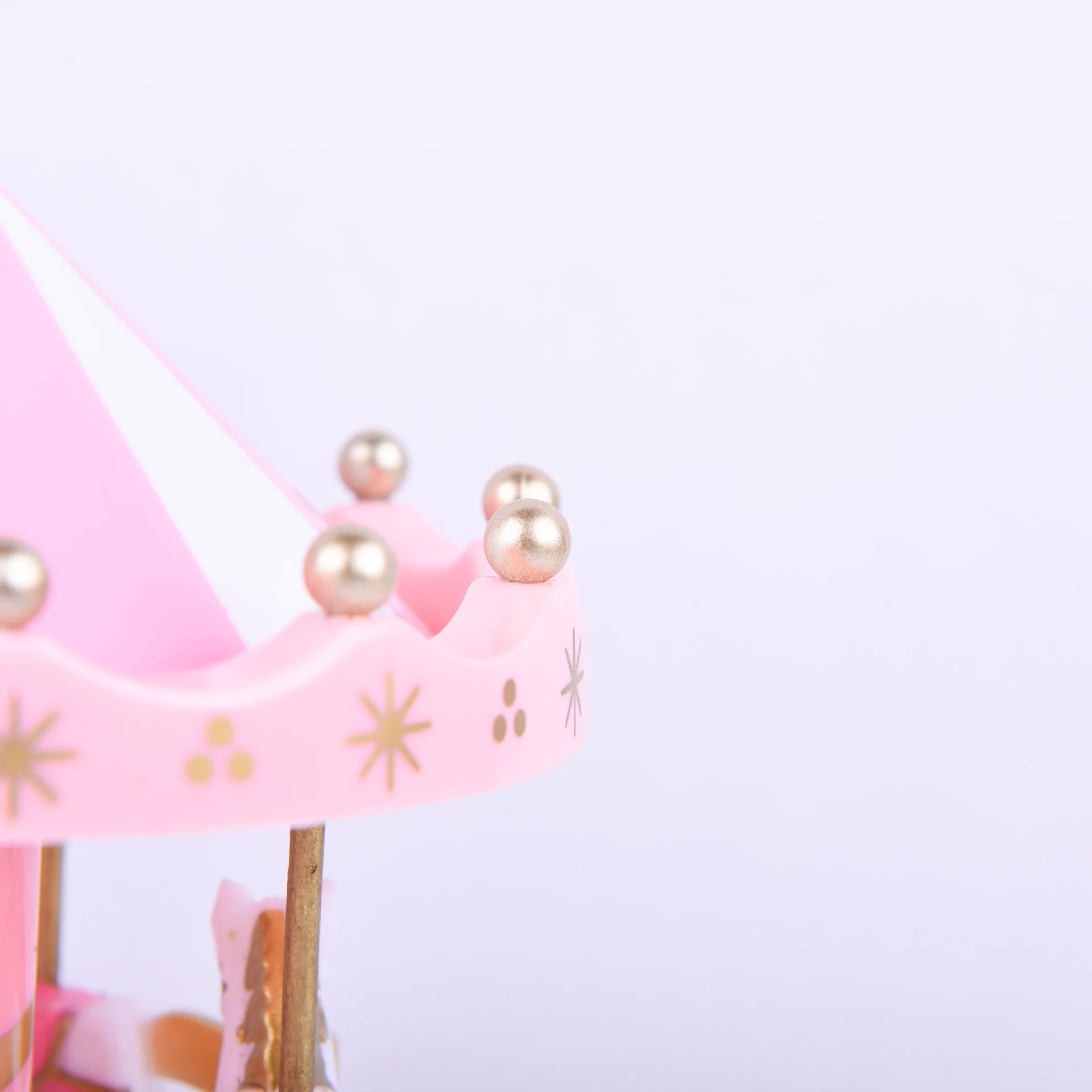 Детская игрушка торт украшение merry-go-круглая музыкальная шкатулка пластиковое небо город музыкальная шкатулка украшение
