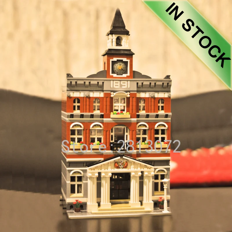 

10224 In Stock Creator The City Hall House 15003 2413Pcs Street View Model Building Kits Blocks Bricks Education Toys