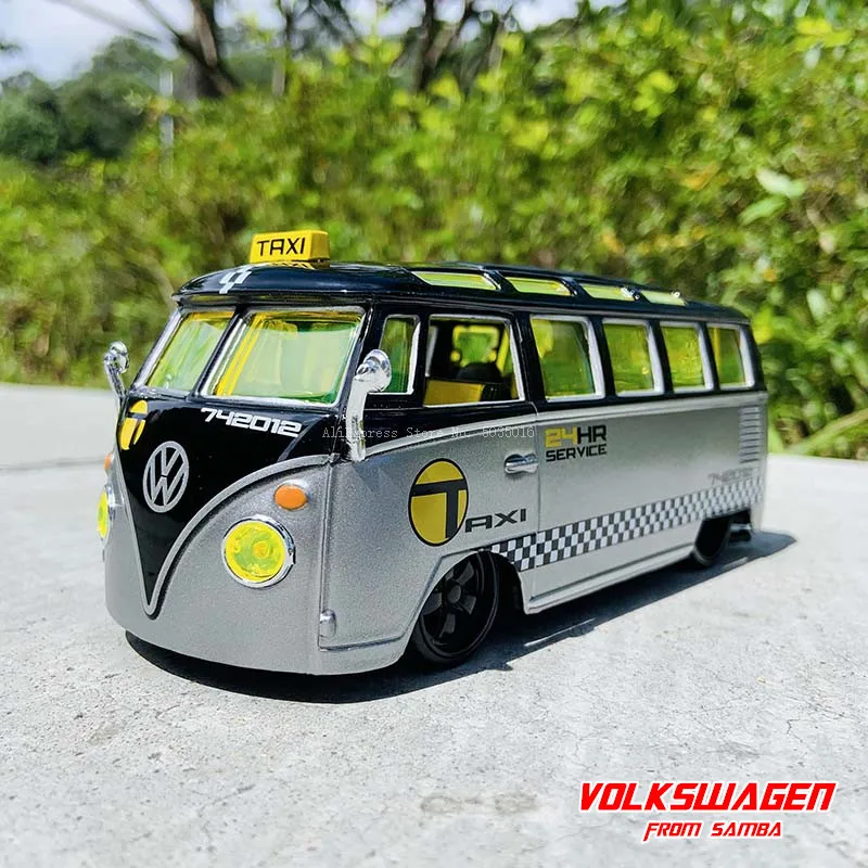 Maisto 125 Volkswagen VAN SAMBA Bus simulation alloy car model crafts