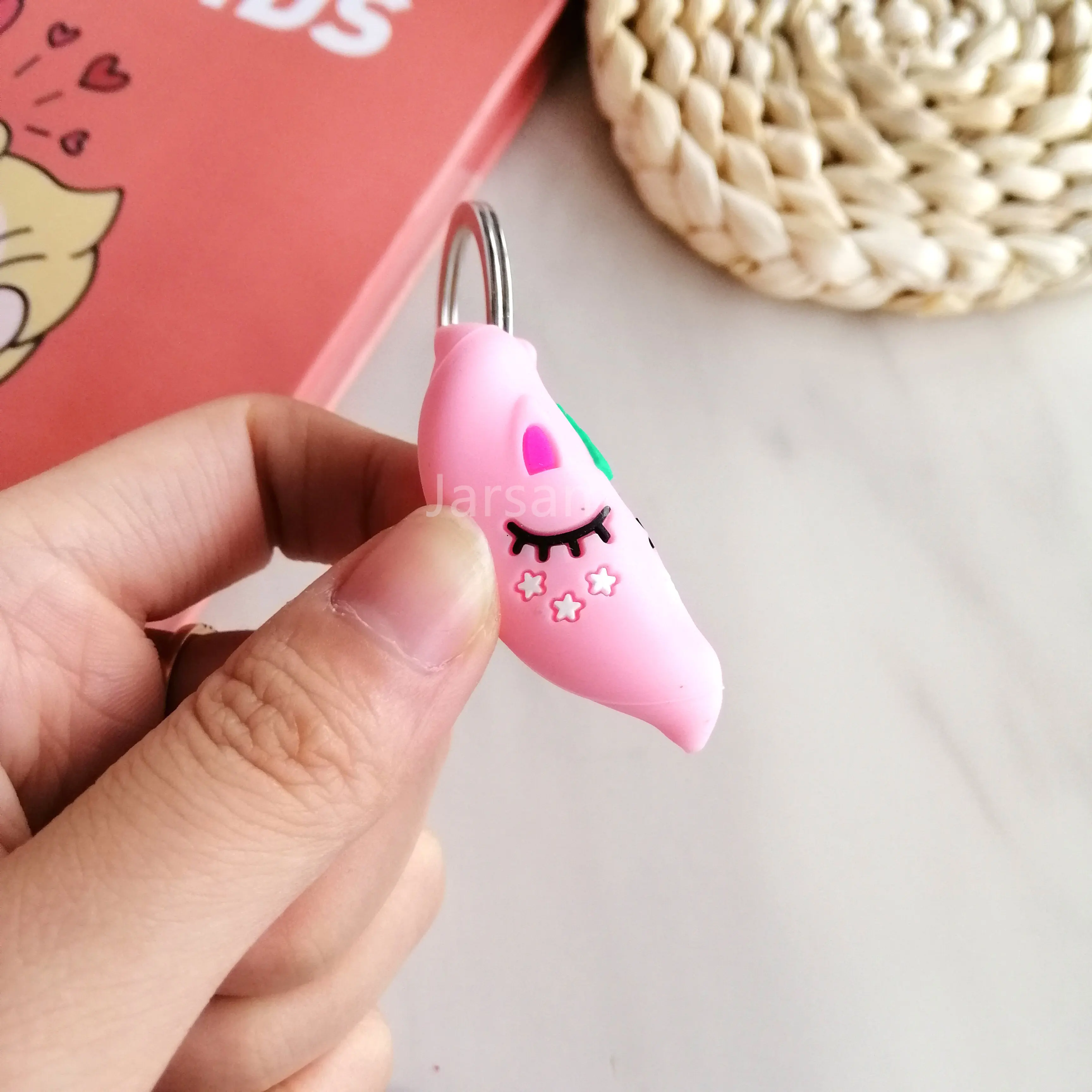Lovely Cartoon Silicone Soft Protective Sleeve For AirTag Keychain Pet Child Anti-lost Device for Air Tag Protect Case Cover Lovely Cartoon Silicone Soft Protective Sleeve For AirTag Keychain Pet Child Anti-lost Device for Air Tag Protect Case Cover