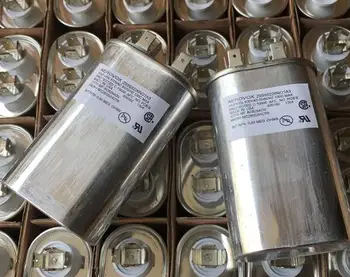 

1PC Z93S 10UF500VAC Oil-immersed stepless capacitor