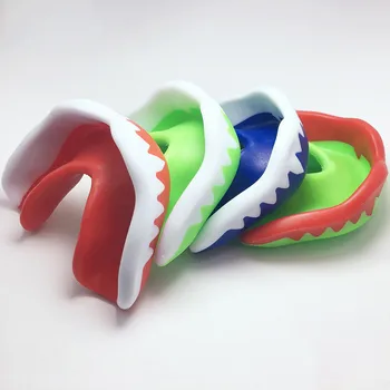 

Reusable Teeth Protector Boxing Gum Shield Boxing Mouth Guard Tooth Brace Protection Mouth Guard Sports Safety Basketball Rugby