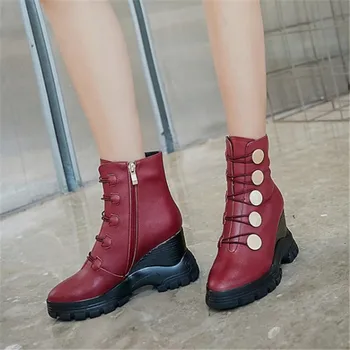 

PXELENA Punk Rock Wedge High Heels Platform Ankle Boots Women Genuine Leather Metal Decor Gothic Boots 2020 Autumn Winter