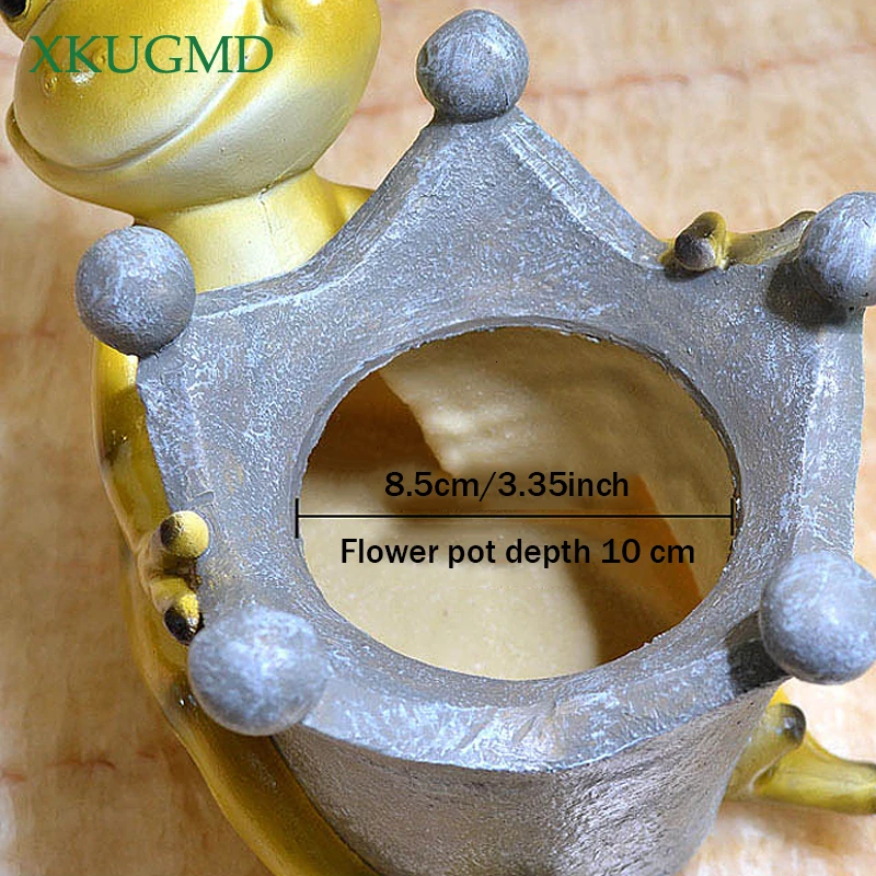 Crown Frog Resin Flower Pot Animal Sculpture Decoration Desktop Flower Arrangement Container Garden Micro Landscape Potted