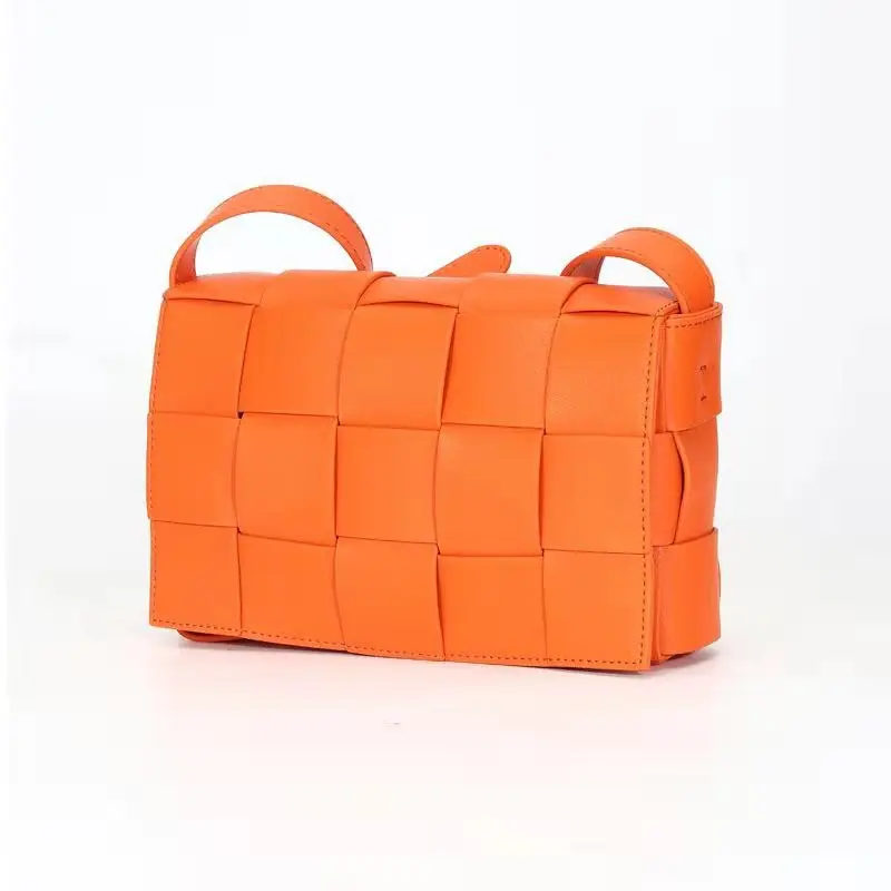 

Luxury Classic Genuine Cow Leather Female Handbag 2019 Bv Messenger Bag With The Same Paragraph Cassette Woven Bags