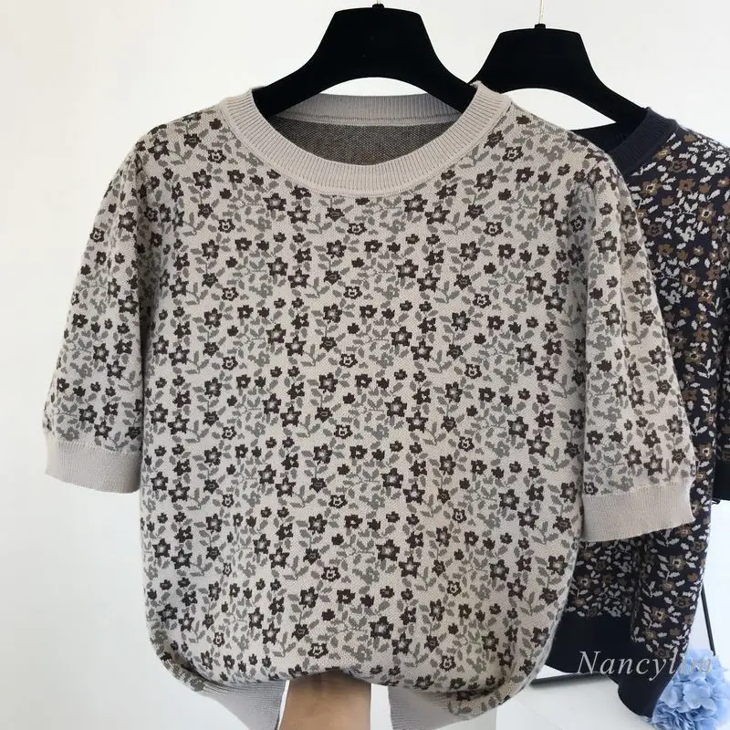 

2020 Autumn New Retro Round Neck Pullover Jacquard All-match Loose Short Sleeve Knitted Shirt Female All-Match Sweater