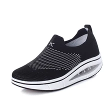 Женские дышащие кроссовки; сезон весна-лето; женские тонкие туфли на танкетке; тонизирующие кроссовки; женская обувь для похудения, визуально увеличивающая рост