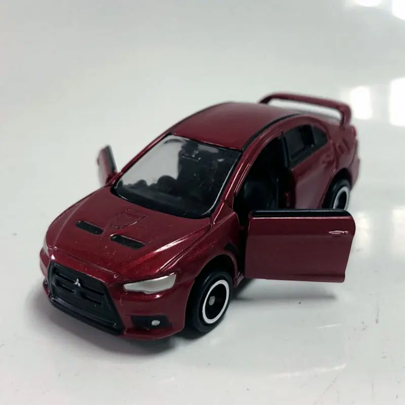 MTSUBISHI LANCER EVOLUTION X (5)