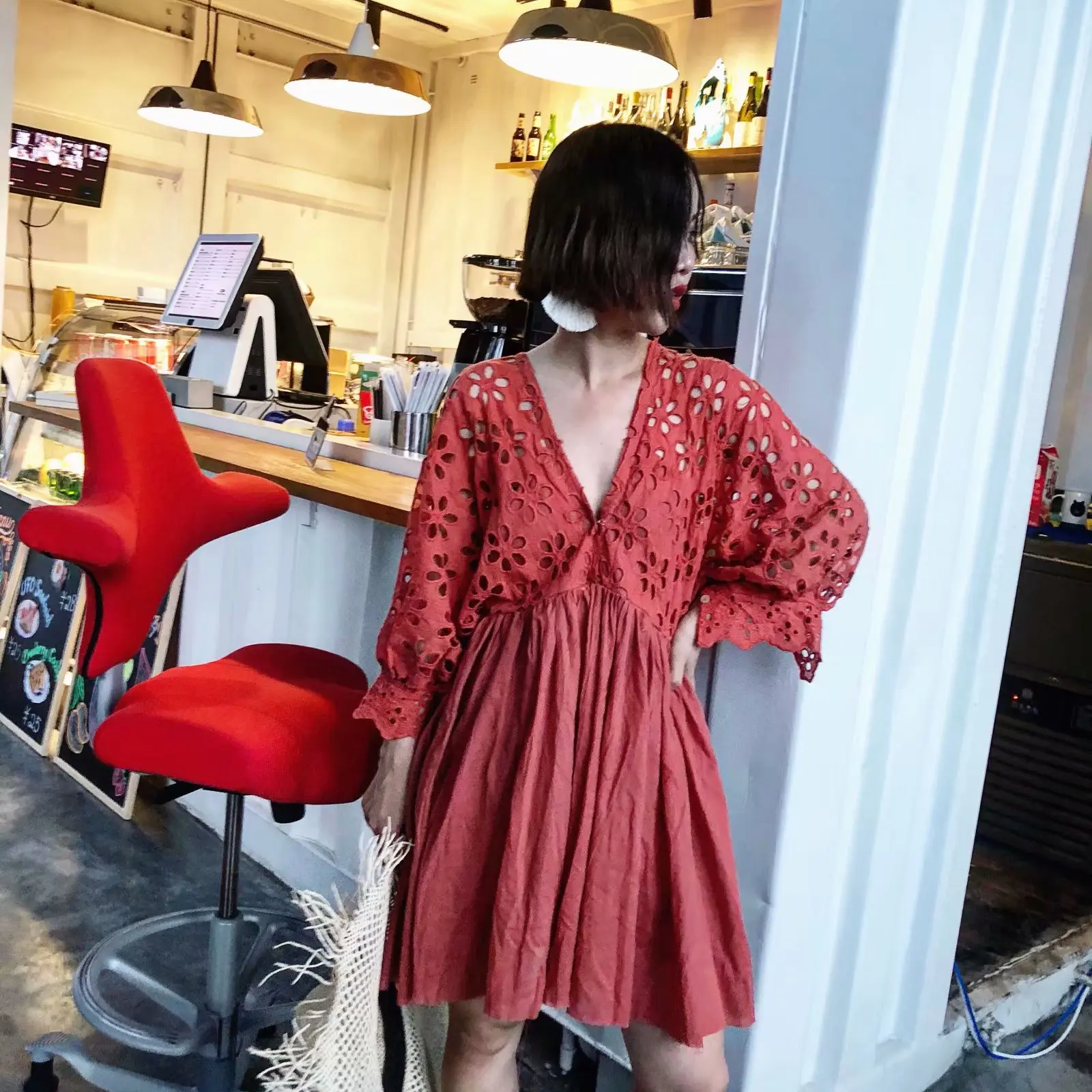 

Western Style 2018 Summer New Style Deep V-neck Lace Splicing Dress Versatile Slimming Elegant Skirt Women's Fashion J8293